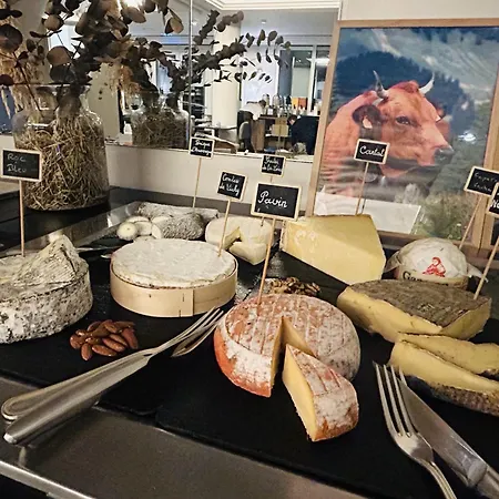 Celestins Thermal & By Vy