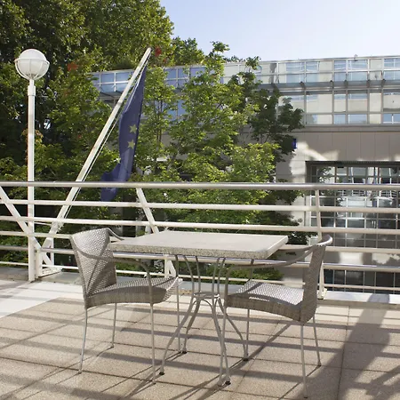 Celestins Thermal & By Vy