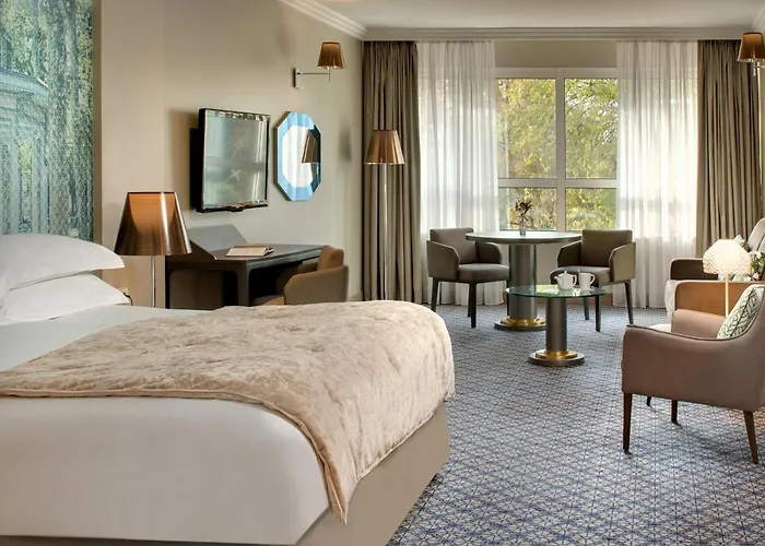 Celestins Thermal & By Vy Vichy